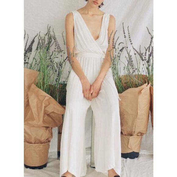 Raquel Allegra Ivory Stripe Satin Jumpsuit NWT Sz. 1 (US M/6) - Picture 1 of 8